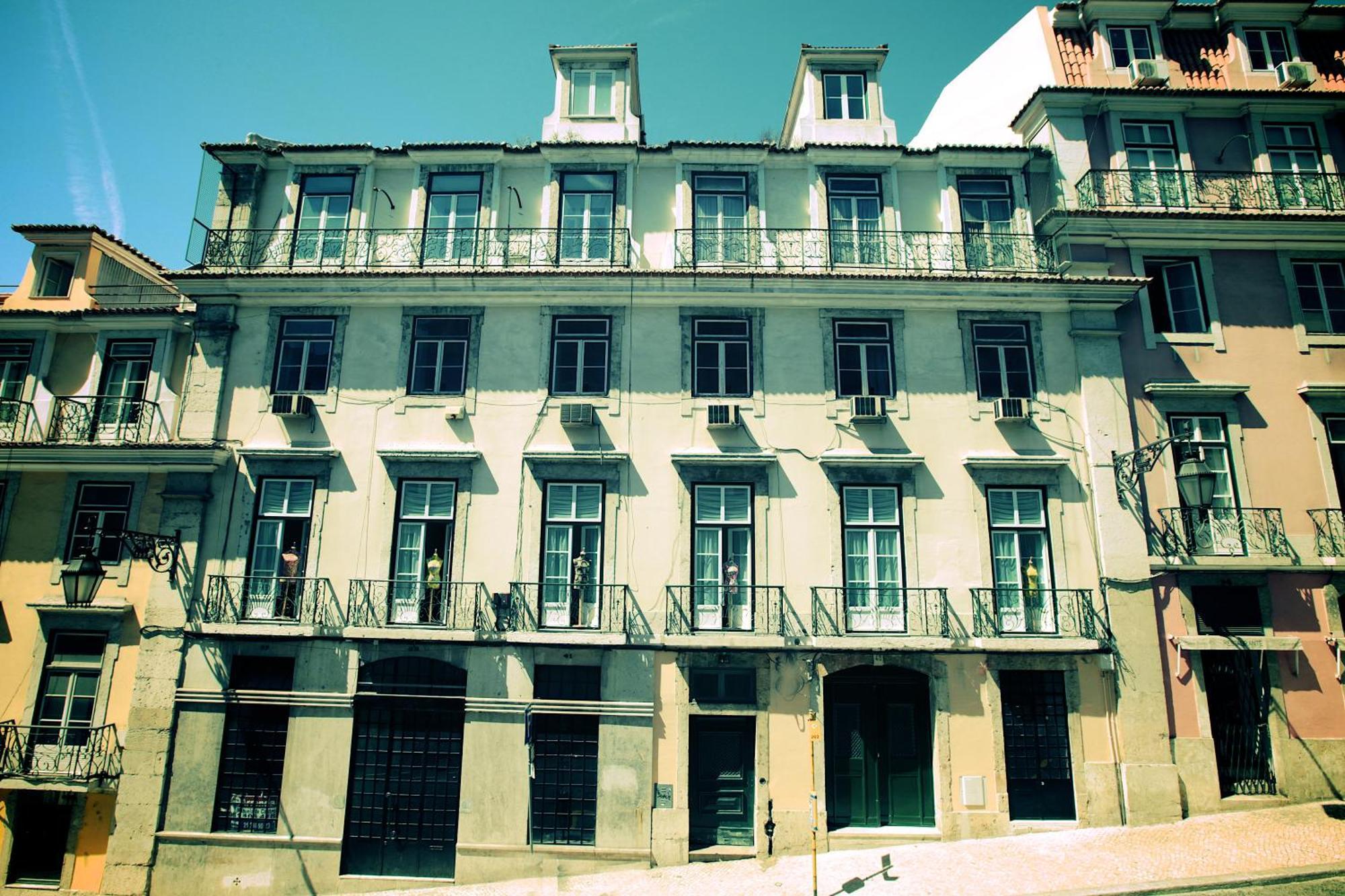 Hall Chiado Lisbon Bagian luar foto
